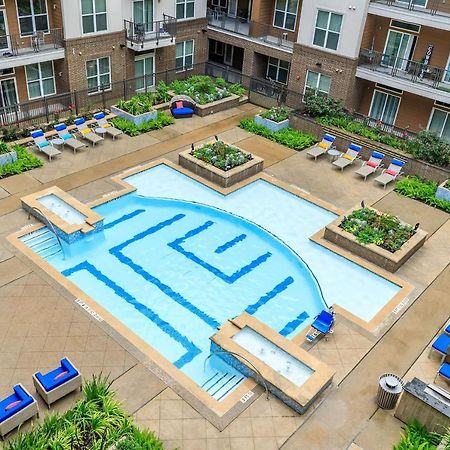 Penthouse Cool-Oasis-In-Houston-Rental Car Available-View-Great-Sleep 외부 사진